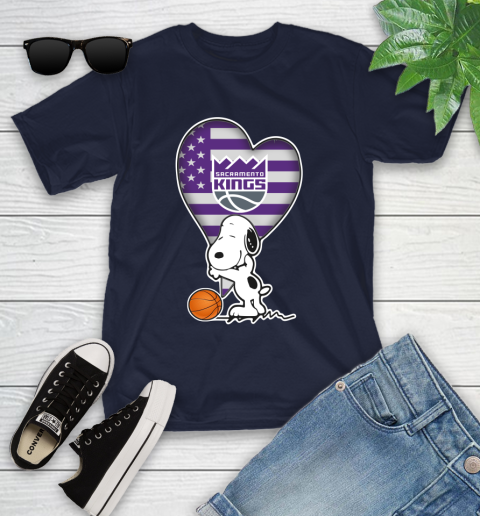 Sacramento Kings NBA Basketball The Peanuts Movie Adorable Snoopy Youth T-Shirt 3