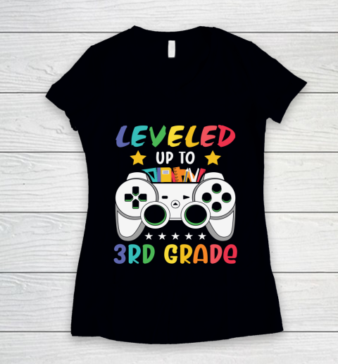 Back To School Shirt Leveled up to 3rd grade Women's V-Neck T-Shirt