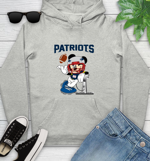 NFL New England Patriots Mickey Mouse Disney Super Bowl Football T Shirt Youth Hoodie