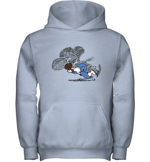 Tennessee Titans Snoopy Plays The Football Game Youth Hoodie
