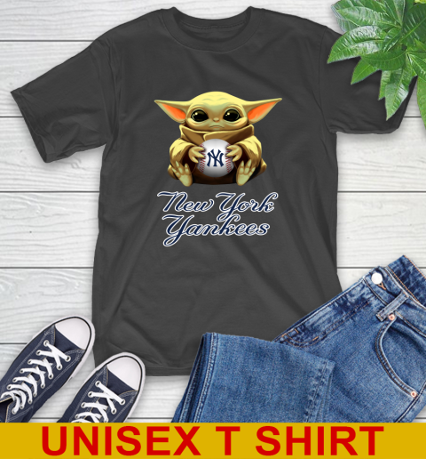 MLB Baseball New York Yankees Star Wars Baby Yoda Shirt 2