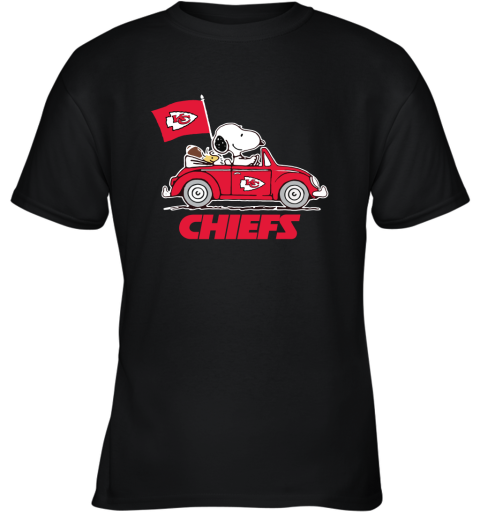 Snoopy And Woodstock Ride The Kansas City Chiefs Car NFL Youth T-Shirt