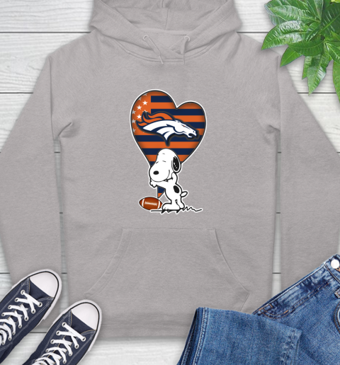 Denver Broncos NFL Football The Peanuts Movie Adorable Snoopy Hoodie 12