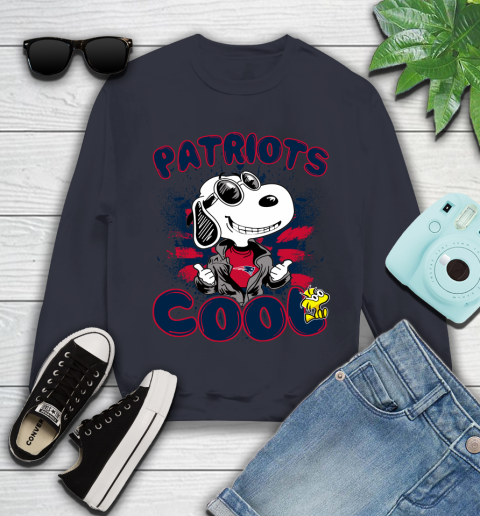 NFL Football New England Patriots Cool Snoopy Shirt Youth Sweatshirt 2
