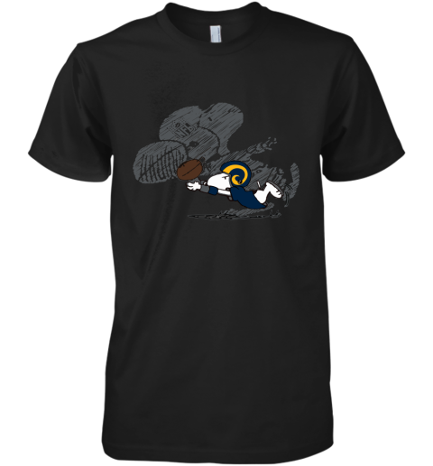 Los Angeles Rams Snoopy Plays The Football Game Premium Men's T-Shirt