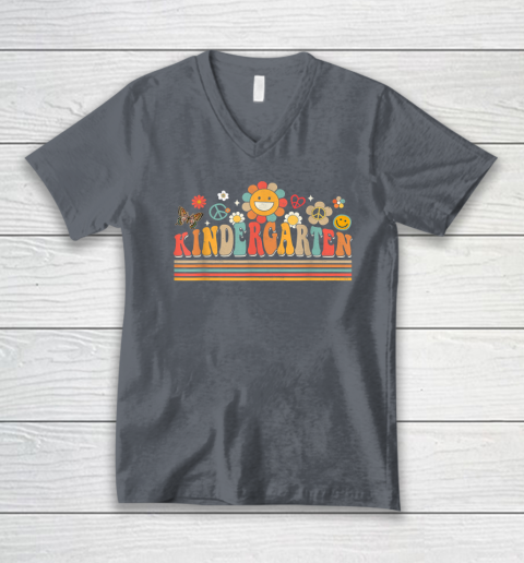 Groovy Retro Kindergarten Vibes Back To School Teachers V-Neck T-Shirt 3