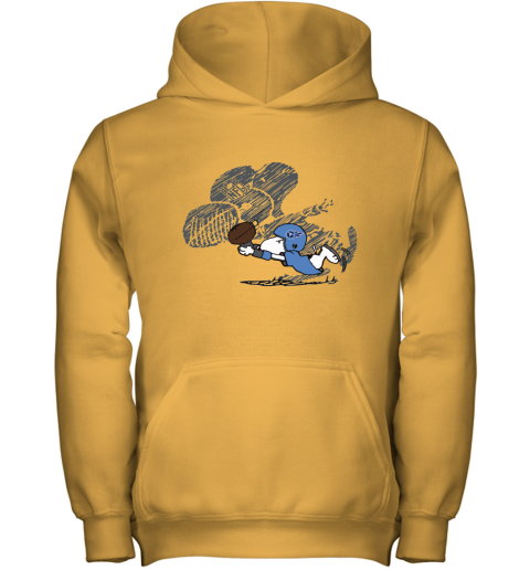 Tennessee Titans Snoopy Plays The Football Game Youth Hoodie