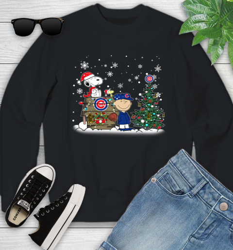 MLB Chicago Cubs Snoopy Charlie Brown Christmas Baseball Commissioner's Trophy Youth Sweatshirt
