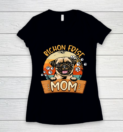 Cute Pug Dog Mom Funny Dog Lovers Women's V-Neck T-Shirt