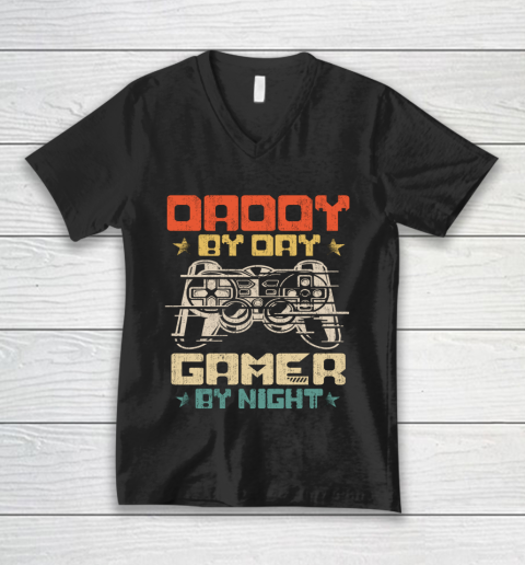 Daddy By Day Gamer By Night Funny Dad Jokes Vintage Gaming V-Neck T-Shirt