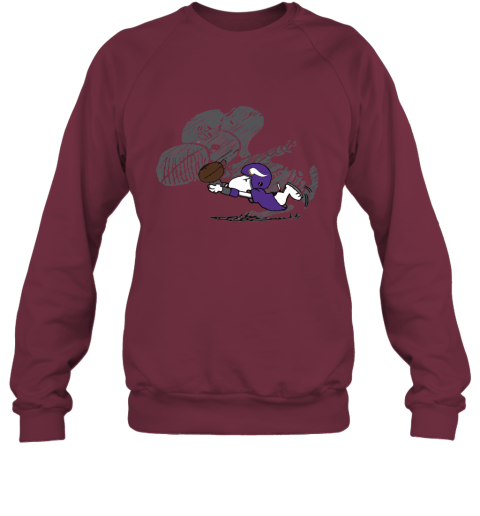 Minnesota Vikings Snoopy Plays The Football Game Sweatshirt