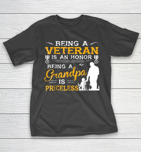 Grandpa Funny Gift Apparel  Mens Veteran Grandpa Gift For Grandfather T-Shirt
