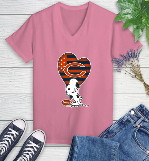 Chicago Bears NFL Football The Peanuts Movie Adorable Snoopy Women's V-Neck T-Shirt 13