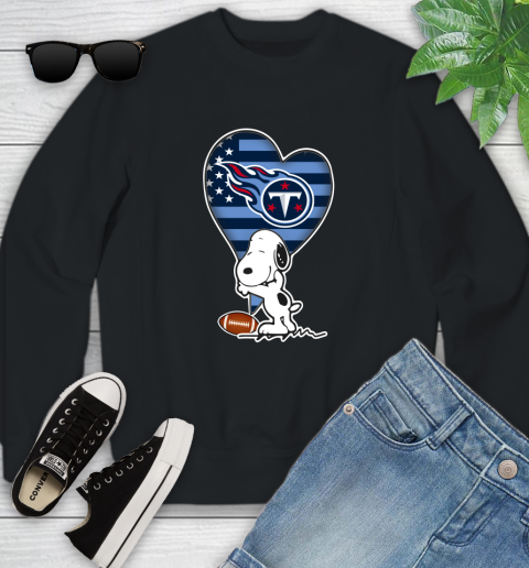 Tennessee Titans NFL Football The Peanuts Movie Adorable Snoopy Youth Sweatshirt 2