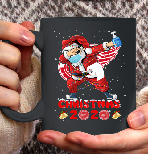 Detroit Red Wings Funny Santa Claus Dabbing Christmas 2020 NHL Ceramic Mug 11oz