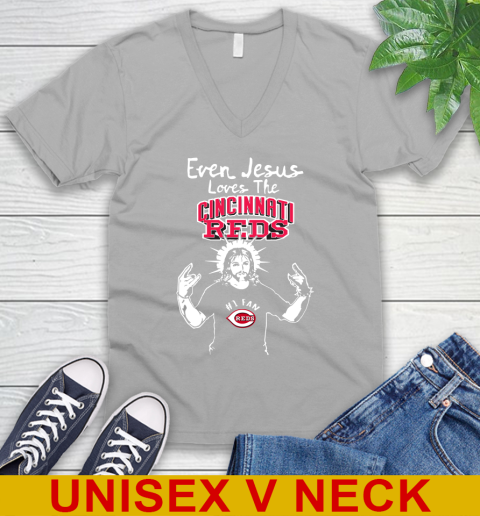 Cincinnati Reds MLB Baseball Even Jesus Loves The Reds Shirt V-Neck T-Shirt 3