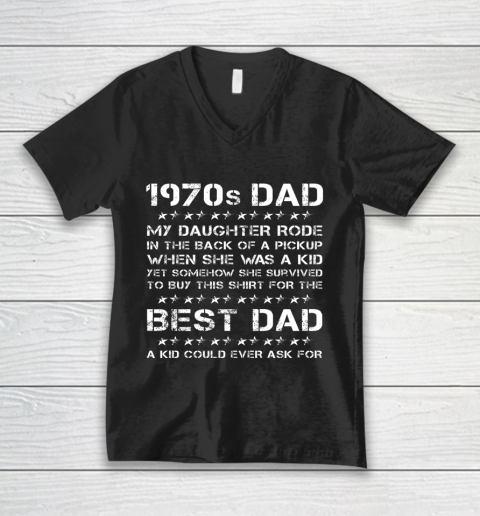 Funny 1970s Dad Girl Dad And Girl Father's Day V-Neck T-Shirt