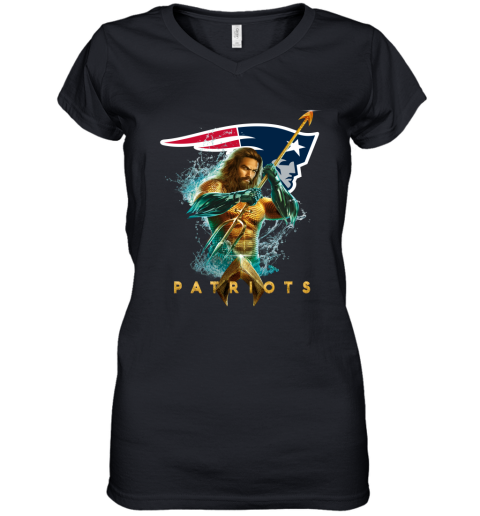 NFL New England Patriots Aquaman DC Football Sports t31RGJ2ODYA women v neck t shirt 39 95 151514 front black