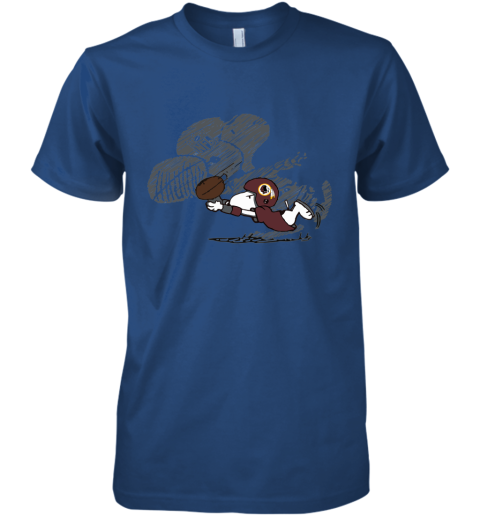 Washington Redskins Snoopy Plays The Football Game Premium Men's T-Shirt