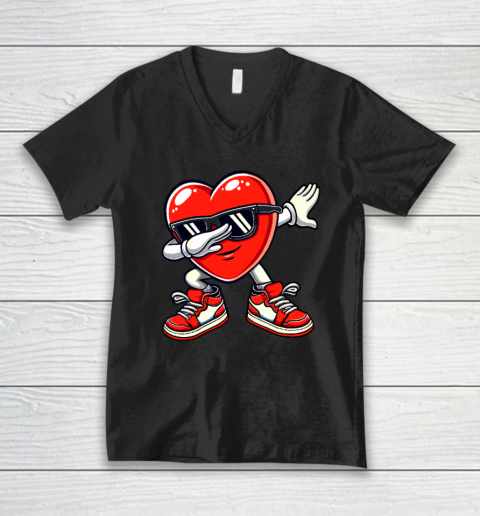 Dabbing Heart Funny Gifts Valentines Day V-Neck T-Shirt