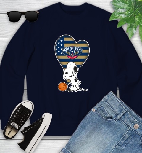 New Orleans Pelicans NBA Basketball The Peanuts Movie Adorable Snoopy Youth Sweatshirt 3