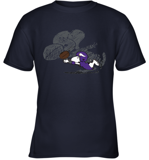 Minnesota Vikings Snoopy Plays The Football Game Youth T-Shirt