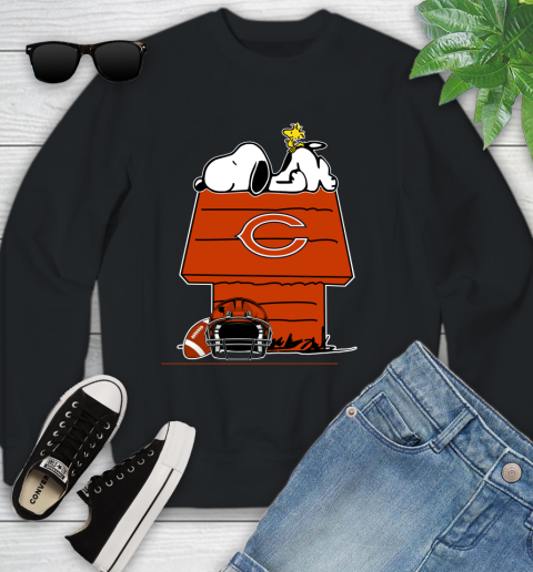 Chicago Bears NFL Football Snoopy Woodstock The Peanuts Movie Youth Sweatshirt 2