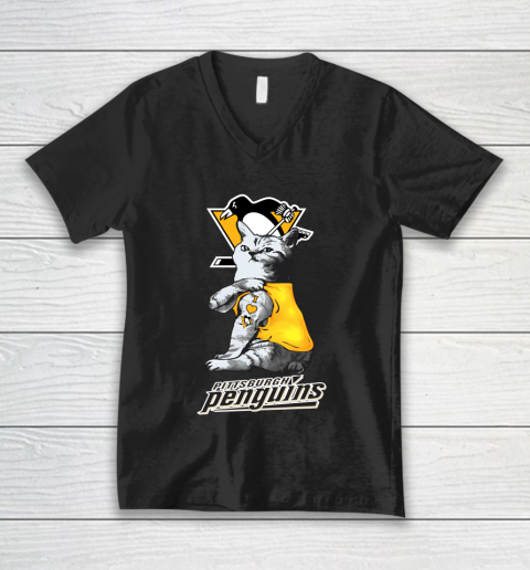 NHL My Cat Loves Pittsburgh Penguins Hockey V-Neck T-Shirt