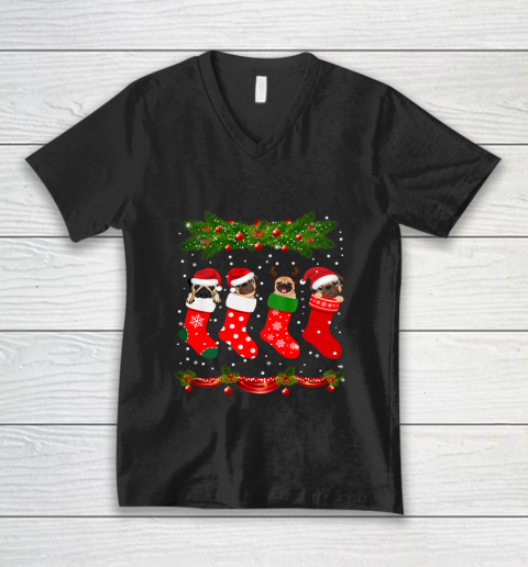 Funny Pug in Socks Christmas Dog Lovers Xmas V-Neck T-Shirt