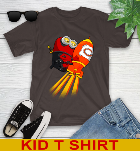 NFL Football Chicago Bears Deadpool Minion Marvel Shirt Youth T-Shirt 7 NFL Football Chicago Bears Deadpool Minion Marvel Shirt Youth T-Shirt - Image 7