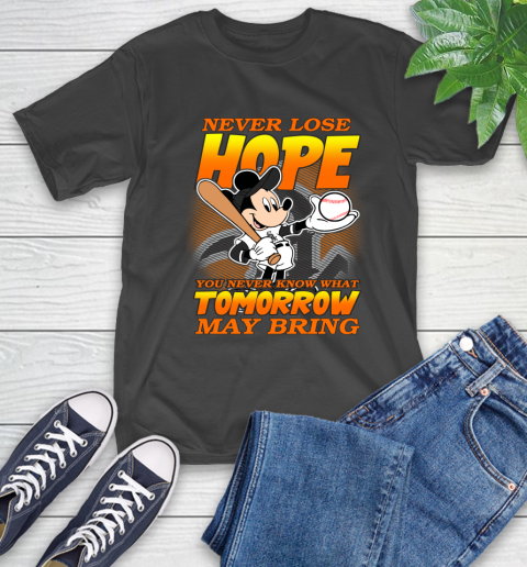 Chicago White Sox MLB Baseball Mickey Disney Never Lose Hope T-Shirt