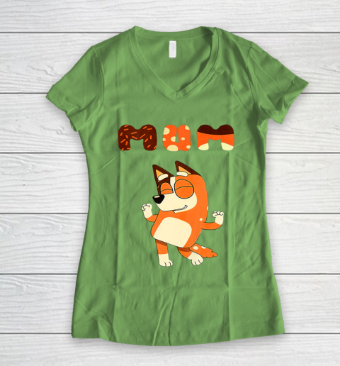 MOM Blueys mom day Women's V-Neck T-Shirt 5