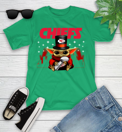 Super Bowl Baby Yoda Loves The Kansas City Chiefs Star Wars NFL Shirts 100