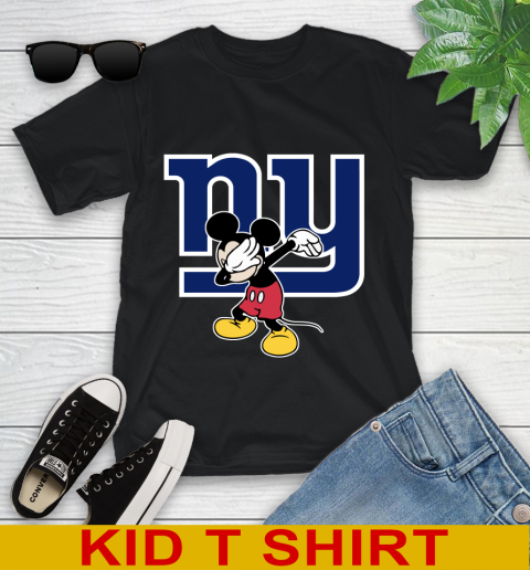 New York Giants NFL Football Dabbing Mickey Disney Sports Youth T-Shirt 2