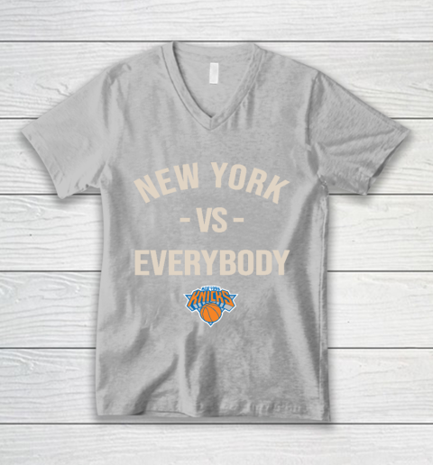 New York Knicks Vs Everybody V-Neck T-Shirt 3