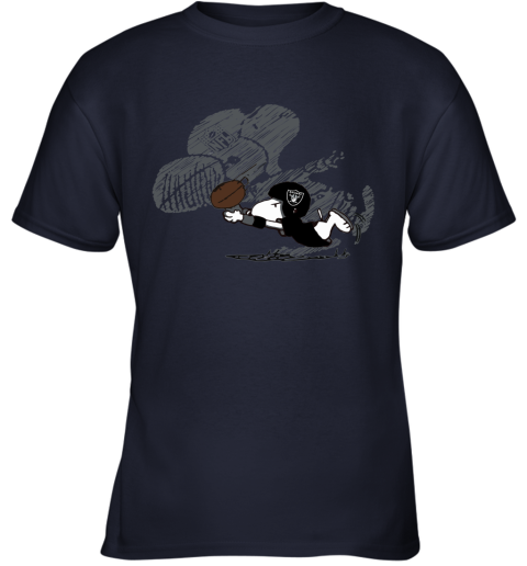 Oakland Raiders Snoopy Plays The Football Game Youth T-Shirt