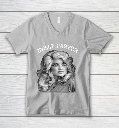 Dolly Parton Classic Vintage V-Neck T-Shirt 3
