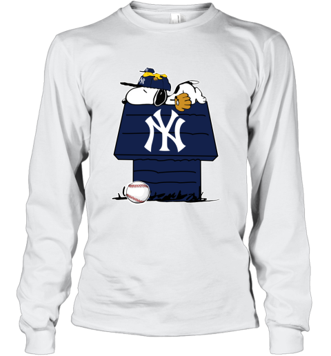 SALE Yankees Snoopy Cartoon Sports Classic T-Shirt - Beetrendstore Store