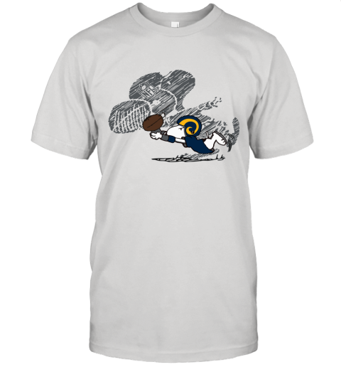 Los Angeles Rams Snoopy Plays The Football Game Unisex Jersey Tee