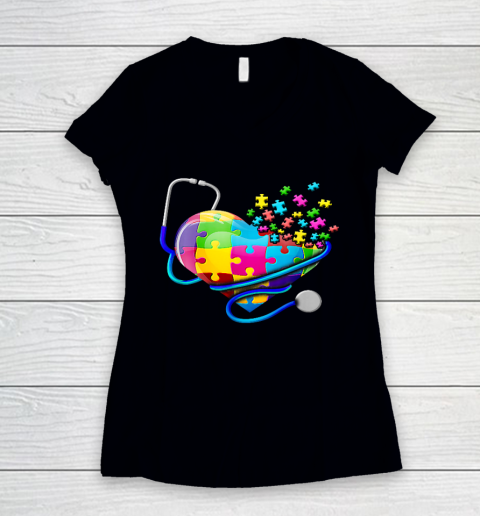 Funny Nurse Autism Puzzle Stethoscope Heart Women's V-Neck T-Shirt