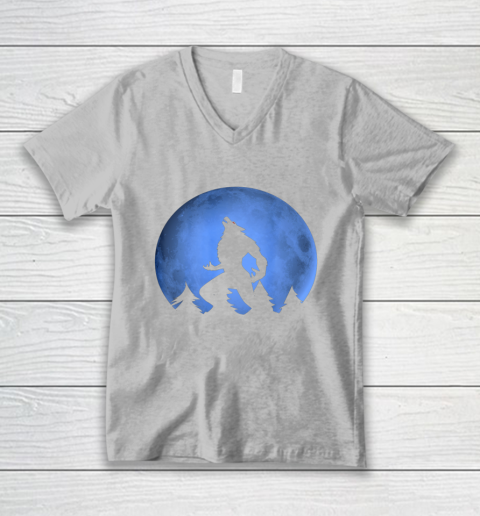 Werewolf Blue Moon wolf full moon on Halloween costume 2020 V-Neck T-Shirt 3
