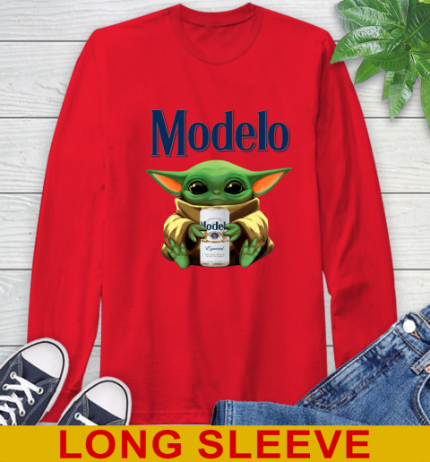 Star Wars Baby Yoda Hugs Modelo Especial Beer Shirt 67