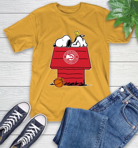 Atlanta Hawks NBA Basketball Snoopy Woodstock The Peanuts Movie T-Shirt 3