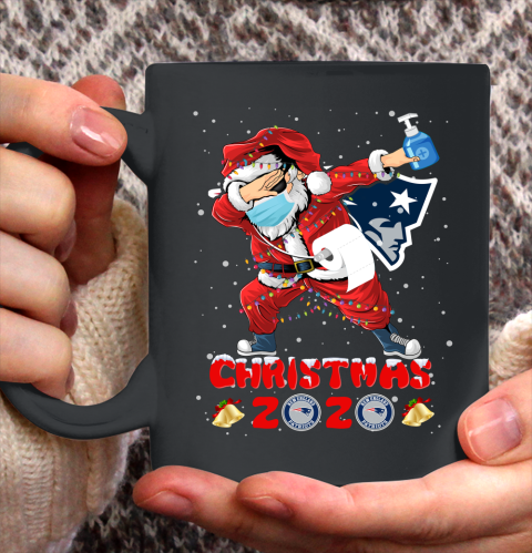 New England Patriots Funny Santa Claus Dabbing Christmas 2020 NFL Ceramic Mug 11oz