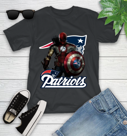 NFL Captain America Thor Spider Man Hawkeye Avengers Endgame Football New England Patriots Youth T-Shirt 2