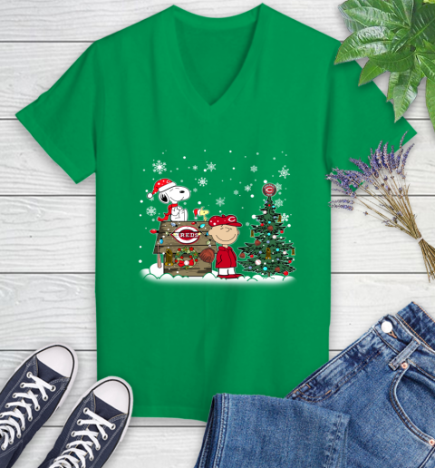 MLB Cincinnati Reds Snoopy Charlie Brown Christmas Baseball Commissioner's Trophy Women's V-Neck T-Shirt 5