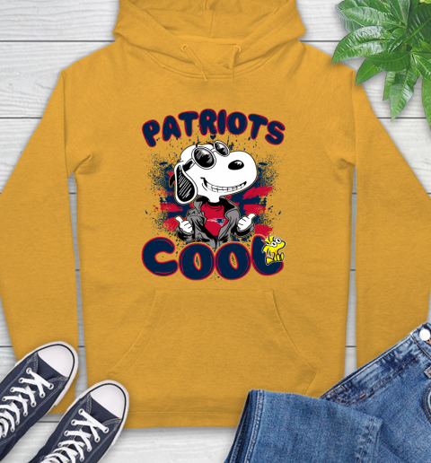 NFL Football New England Patriots Cool Snoopy Shirt Hoodie 2