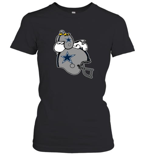Snoopy And Woodstock Resting On Dallas Cowboys Helmet Women's T-Shirt