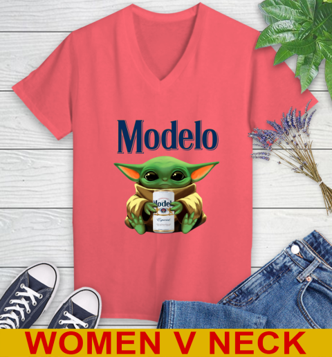 Star Wars Baby Yoda Hugs Modelo Especial Beer Shirt 83