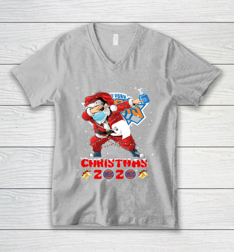 New York Knicks Funny Santa Claus Dabbing Christmas 2020 NBA V-Neck T-Shirt 3